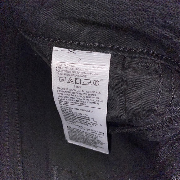 Black Old Navy Skinny jeans - Picture 4 of 6
